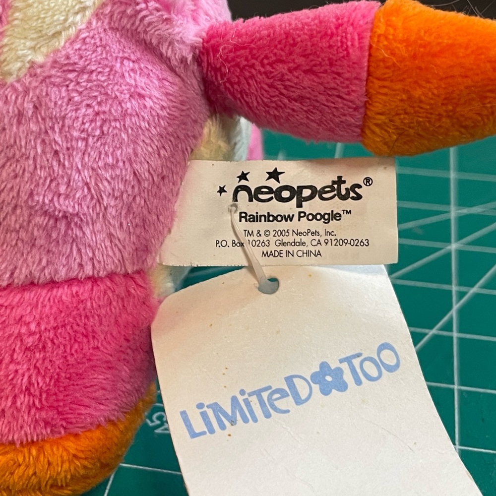 Neopets Rainbow Poogle Plushie from Limited Too 2005 - Picture 10 of 14